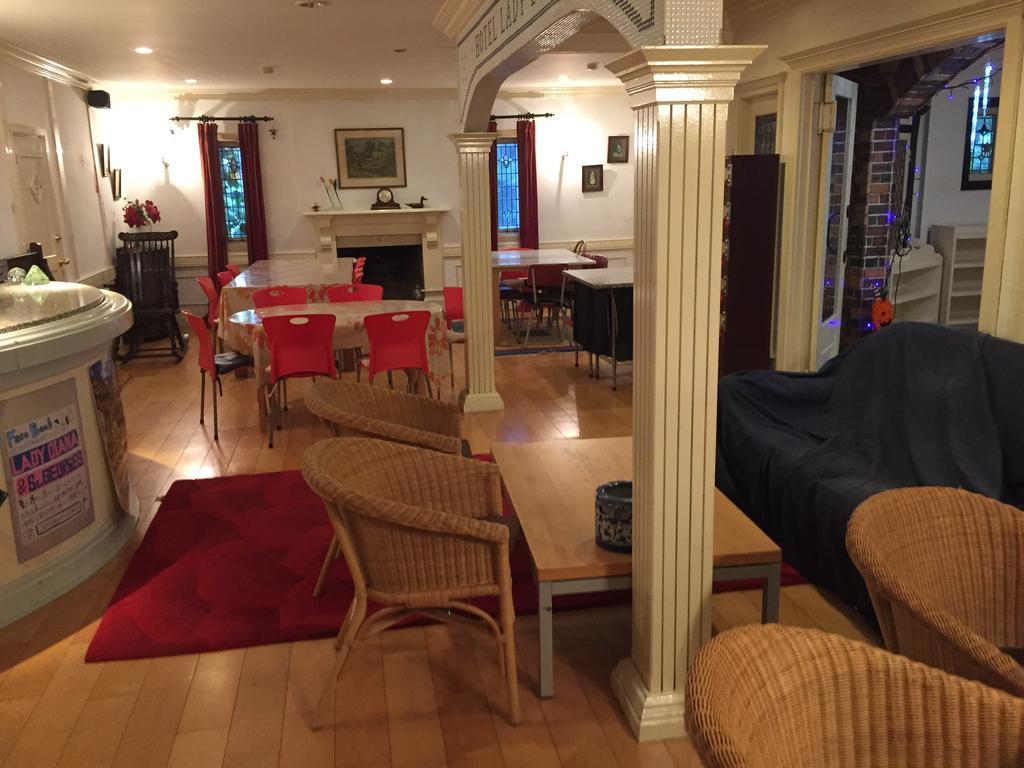 هاكوبا Hotel Lady Diana & St. Georges المظهر الخارجي الصورة