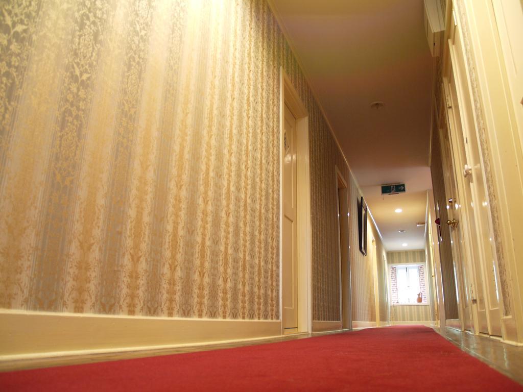 هاكوبا Hotel Lady Diana & St. Georges المظهر الخارجي الصورة